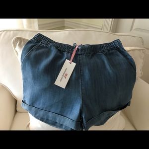 Vineyard Vines girls shorts